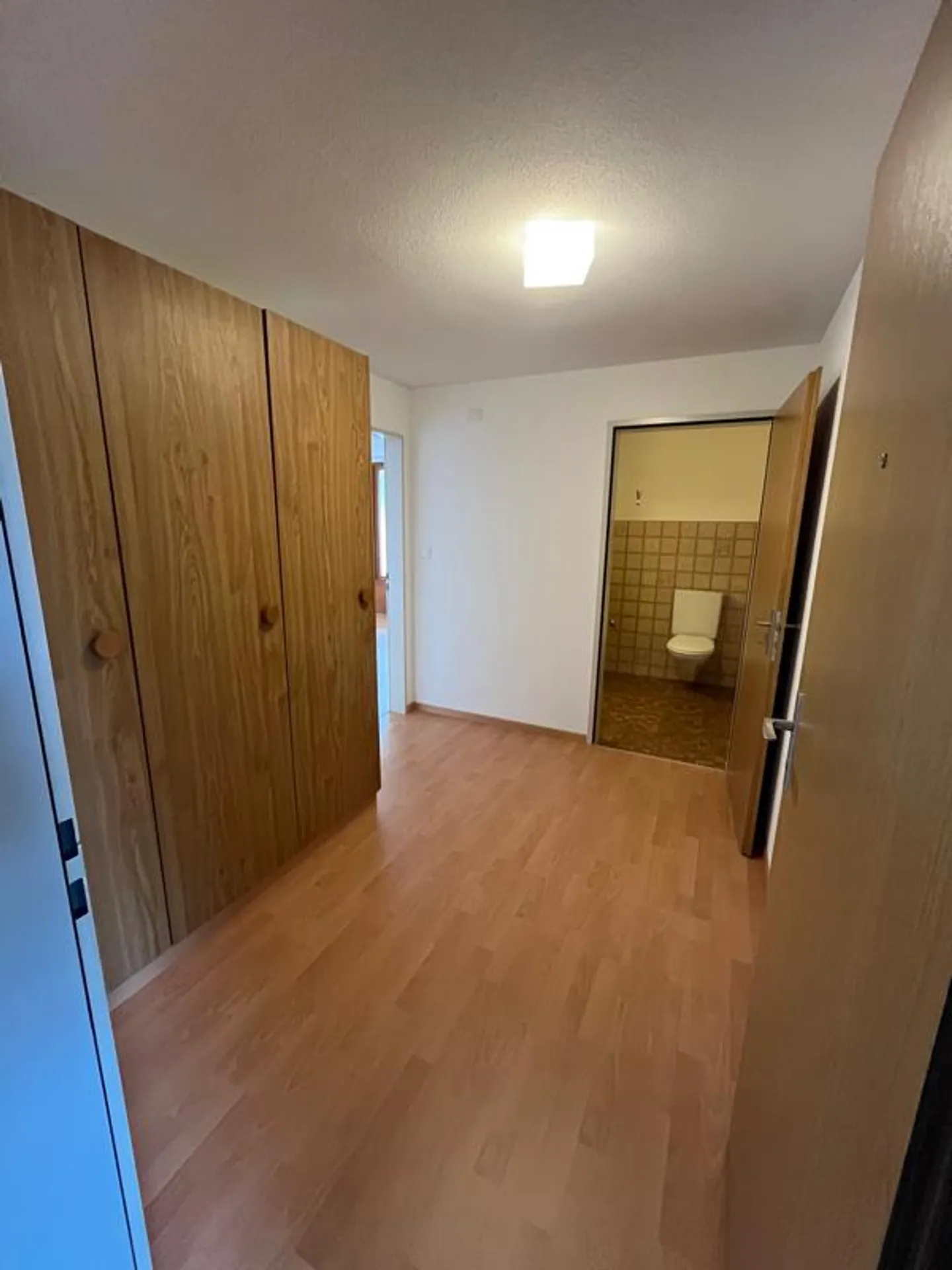 2.5 Room Apartment - Photo 5 of 5