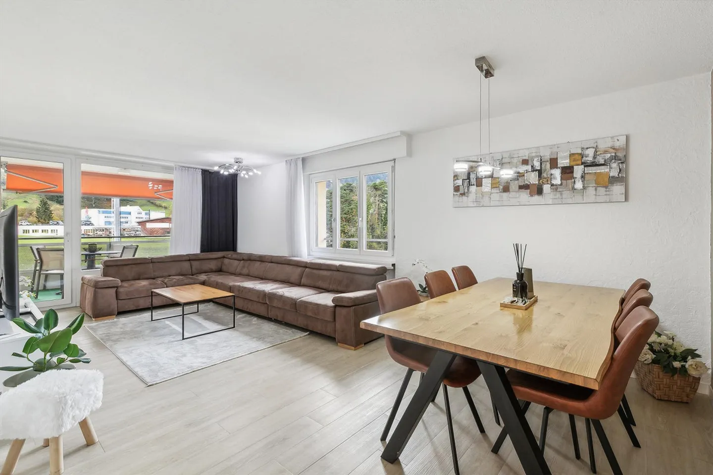 Appartamento 4.5 stanze a buon mercato e ben tenuto all'ultimo piano/4° piano - Foto 1 di 6