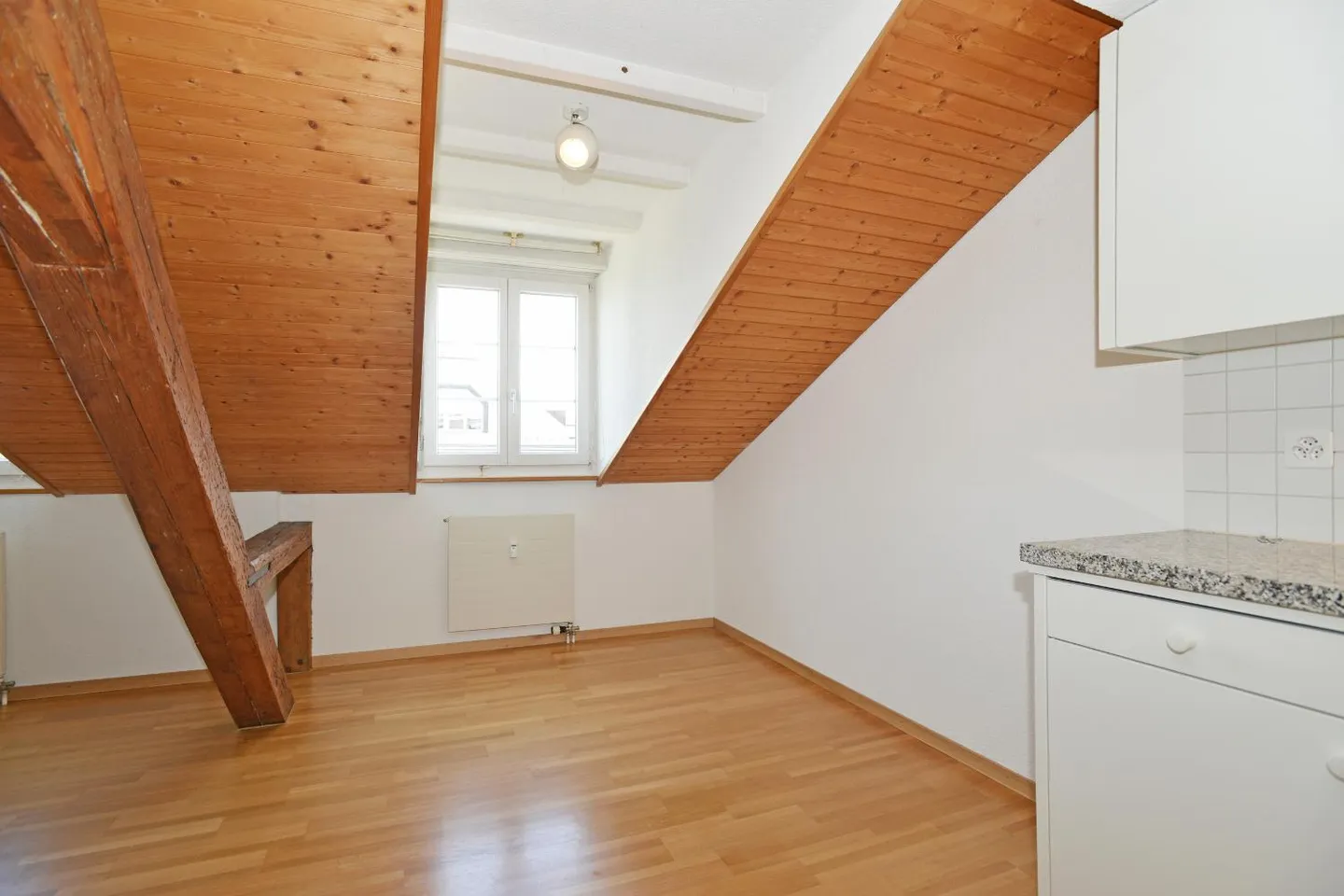 2-room apartment - Photo 4 of 8