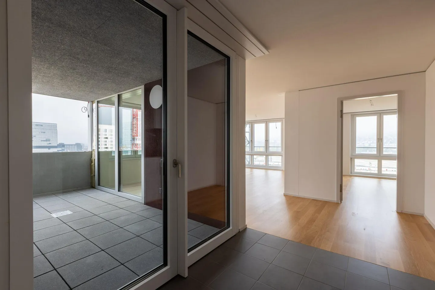 Appartement spacieux de 3,5 pièces 17.12 avec vue exclusive - Photo 7 sur 14