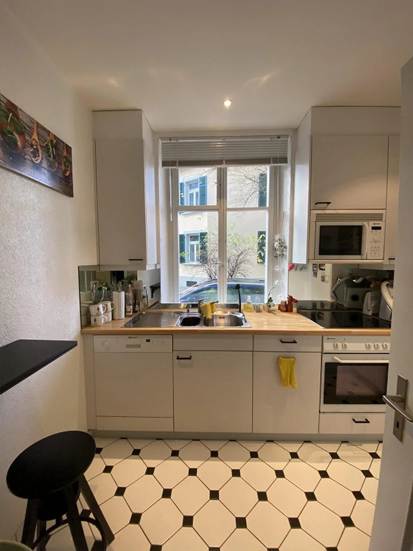 Appartement meublé de 2,5 pièces à sous-louer (février à décembre 26) - Photo 6 sur 10