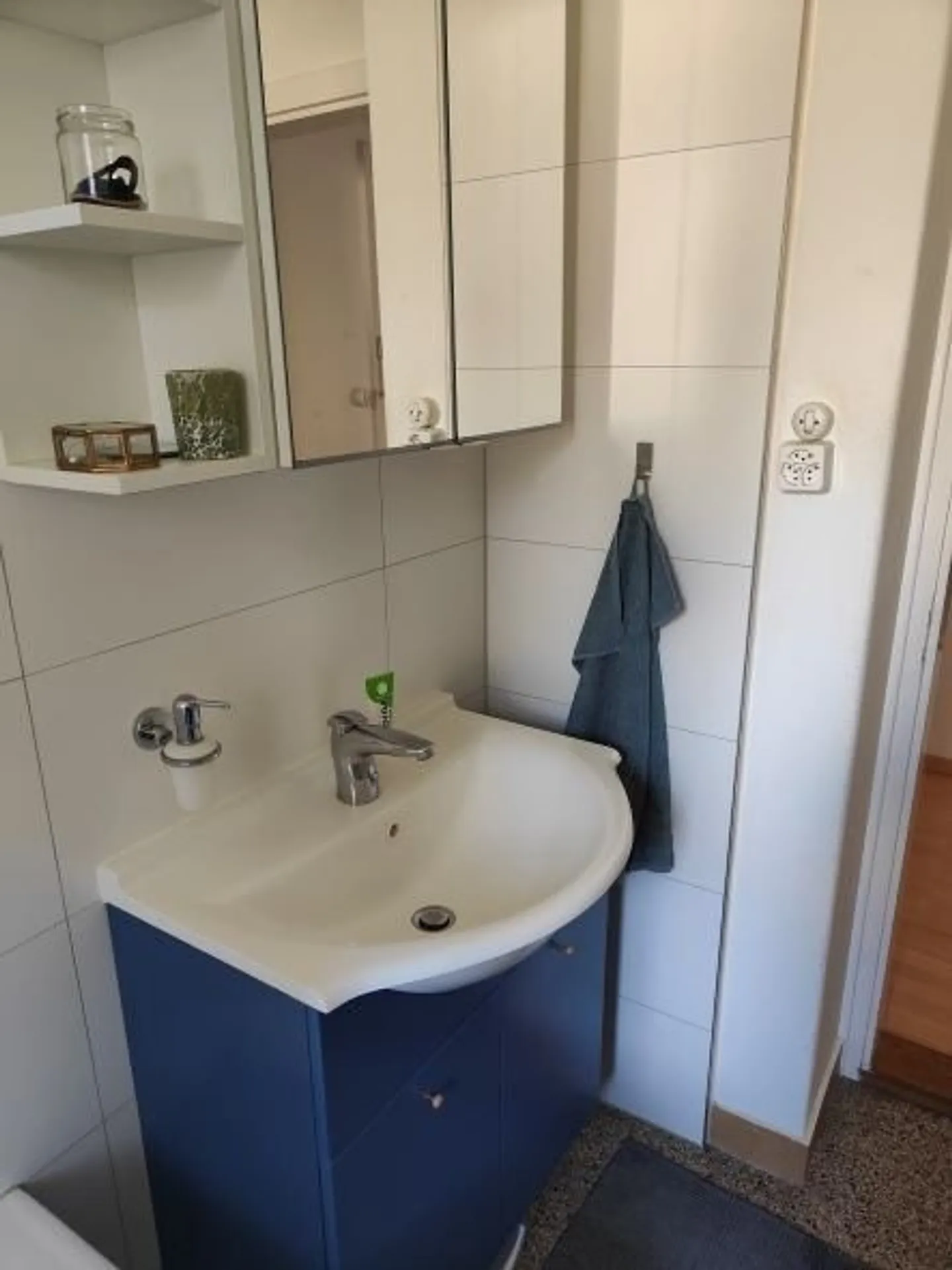 Charmant appartement 4 pièces - Photo 4 sur 8