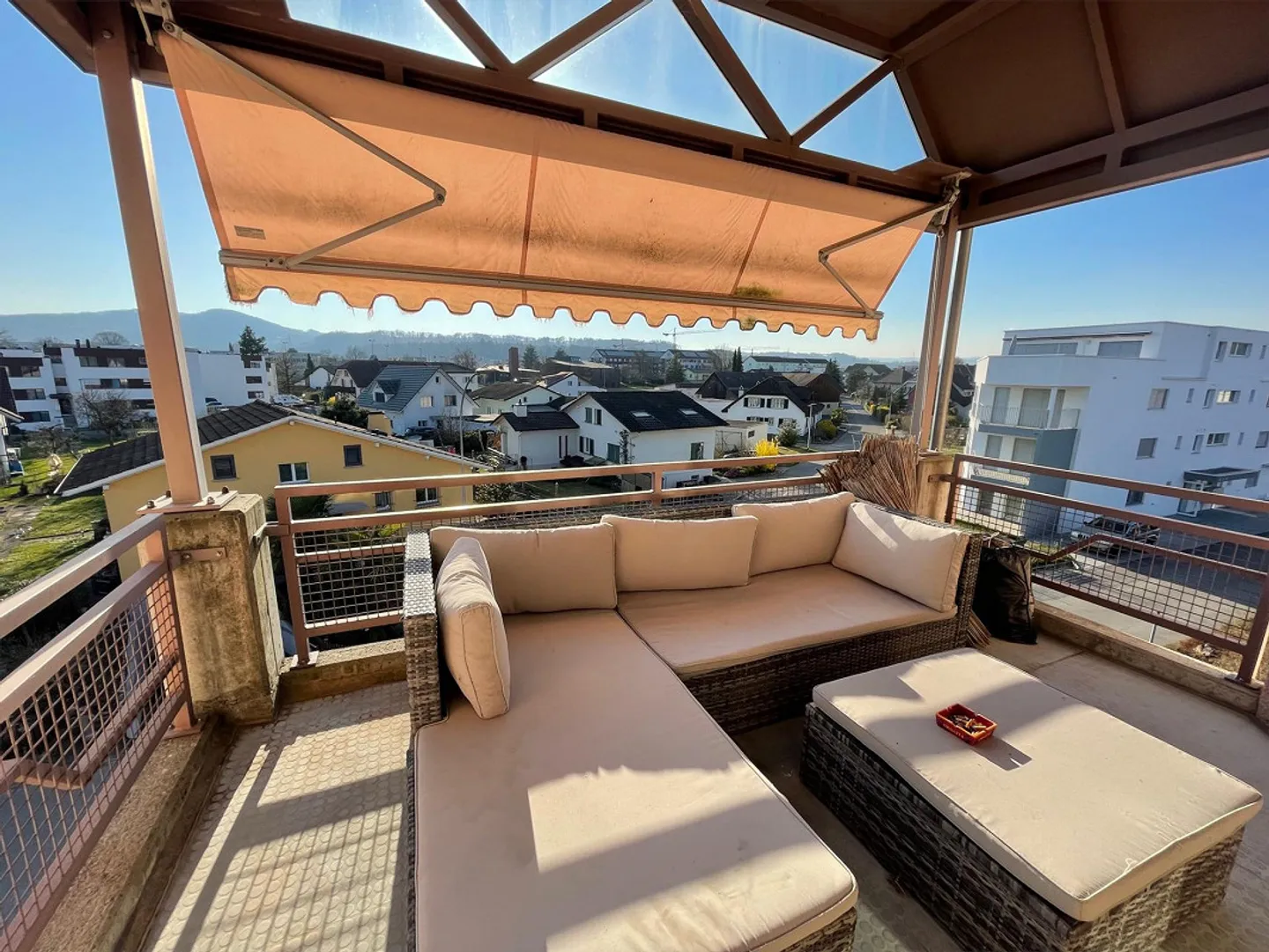 Attikawohnung mit 185m2, Balkon - Foto 4 von 12