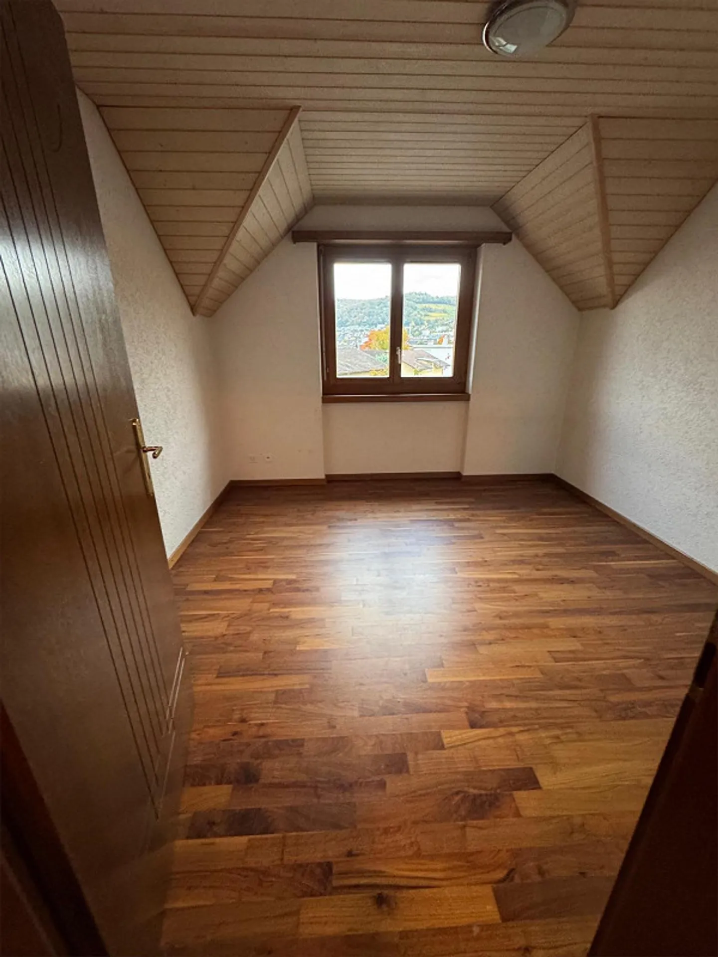 Attikawohnung mit 185m2, Balkon - Foto 10 von 12