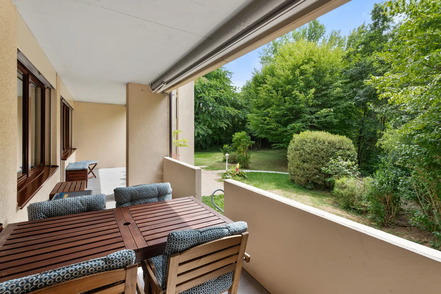 Modern Apartment with Garden Access - Photo 5 of 6