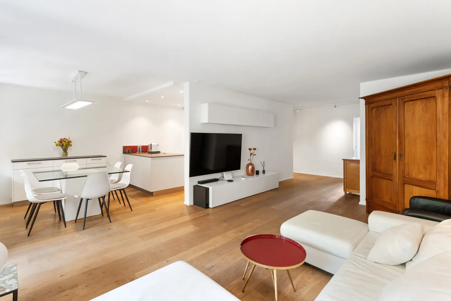 Modern Apartment with Garden Access - Photo 1 of 6