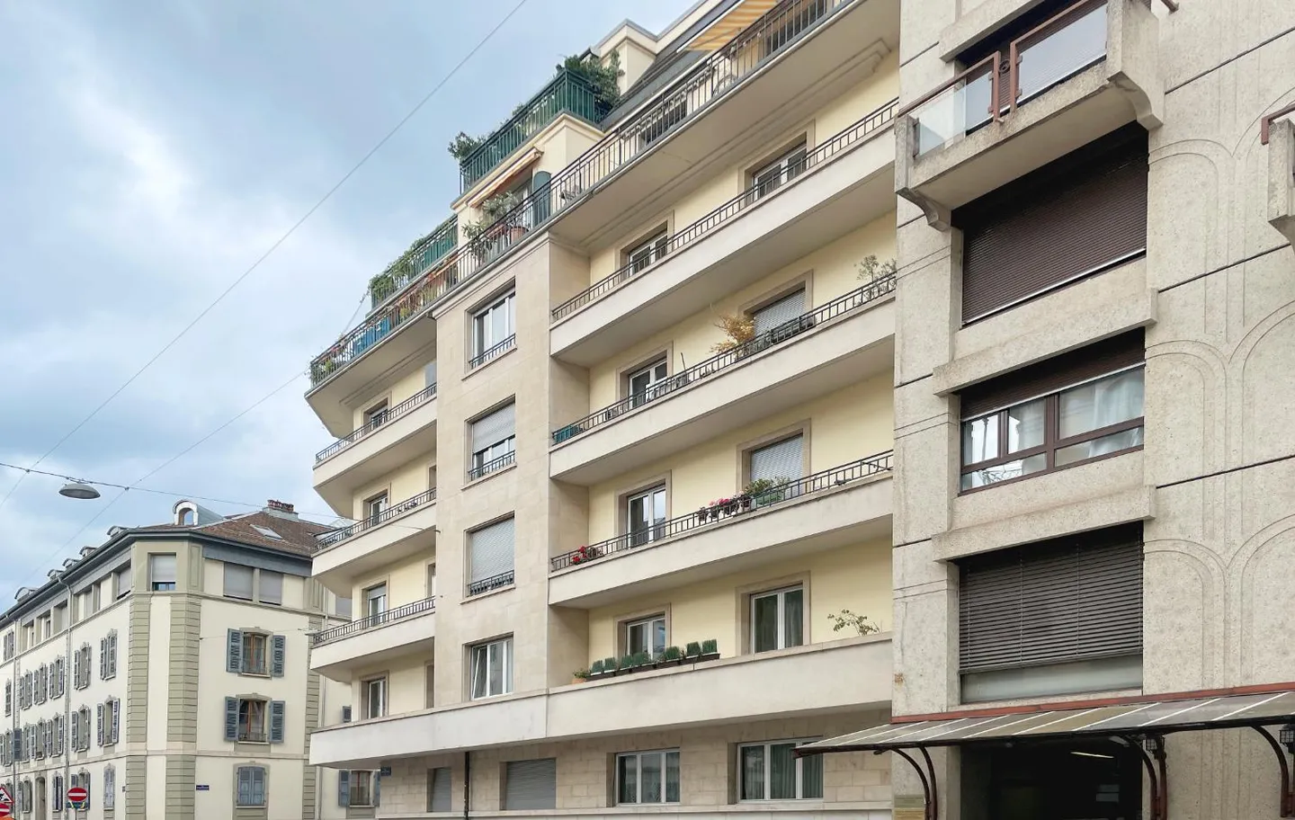 Charmant Appartement 2 Pièces - Photo 2 sur 4