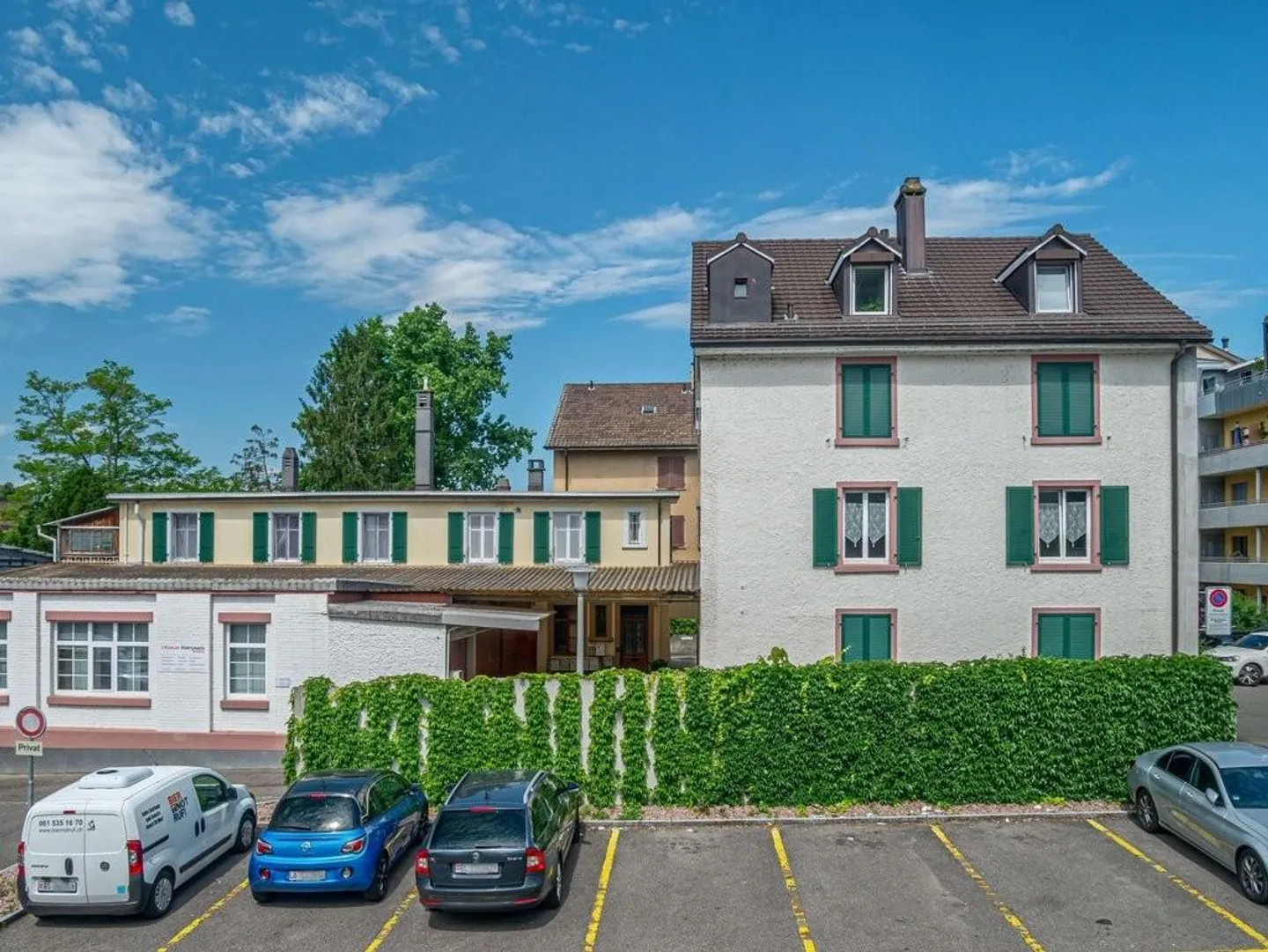 Living in the Heart of Birsfelden - Photo 2 of 12