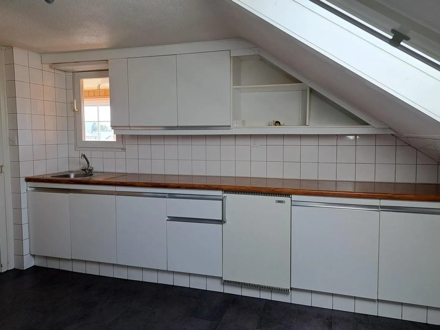 Living in the Heart of Birsfelden - Photo 3 of 12