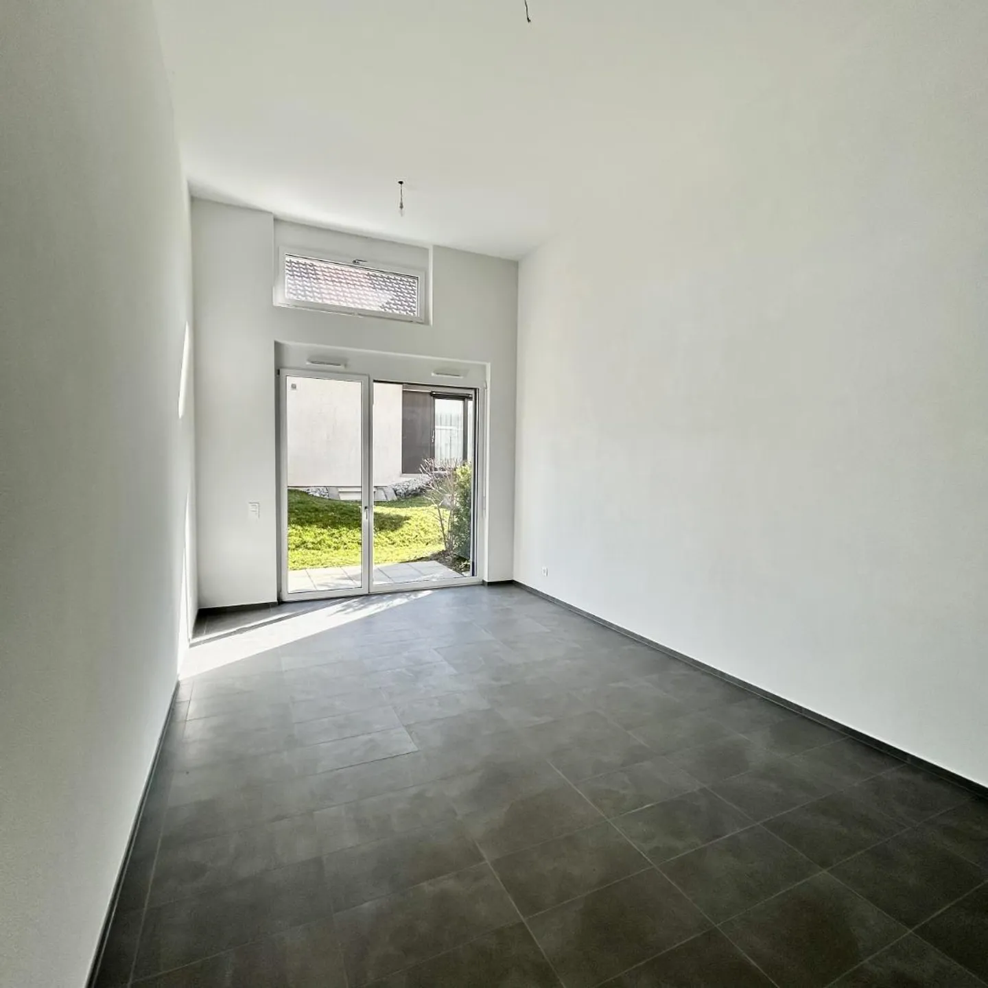 Espace Commercial Lumineux - Photo 3 sur 10