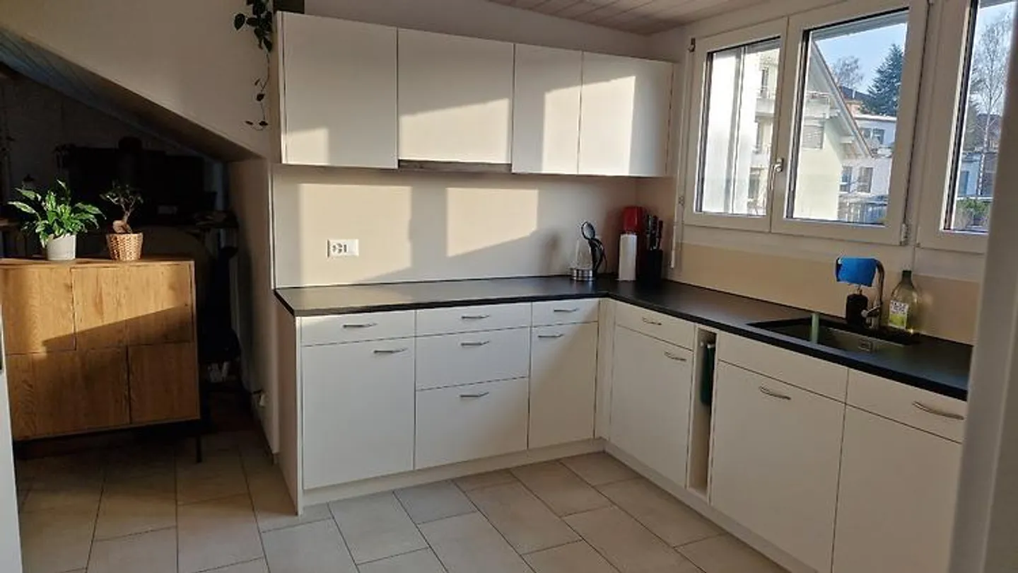 APPARTAMENTO 2½ STANZE A KÖNIZ (BE), ARREDATO, TEMPORANEO - Foto 4 di 10