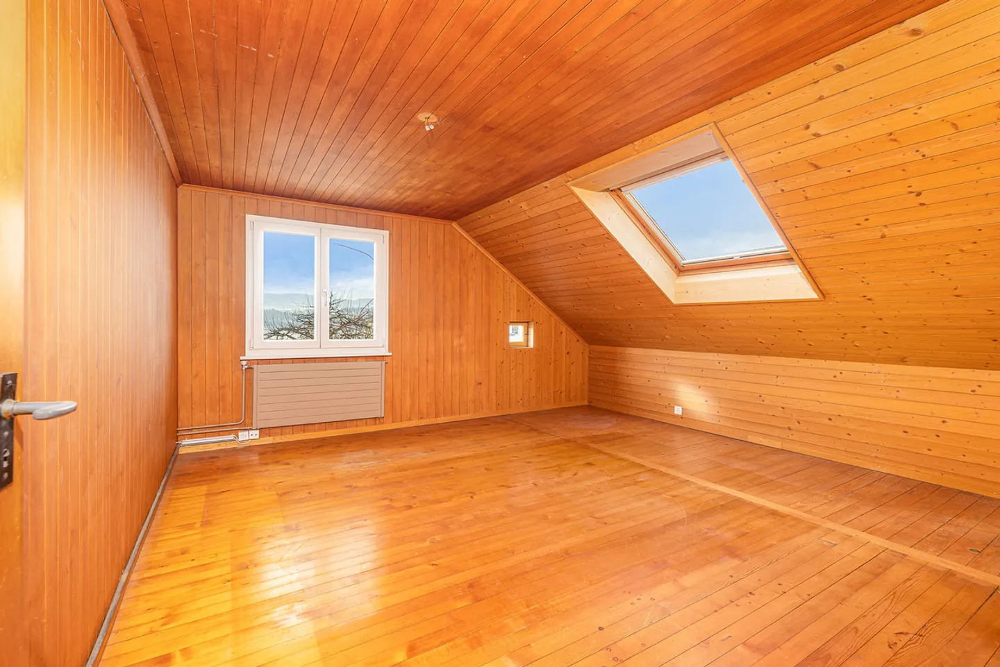 Dreamlike panoramic location with development potential - Photo 5 of 12