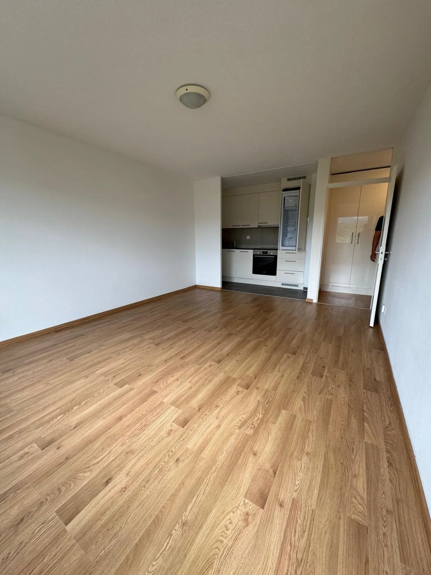 Appartamento piacevole e ben curato con bella vista di 2 stanze - Foto 6 di 11