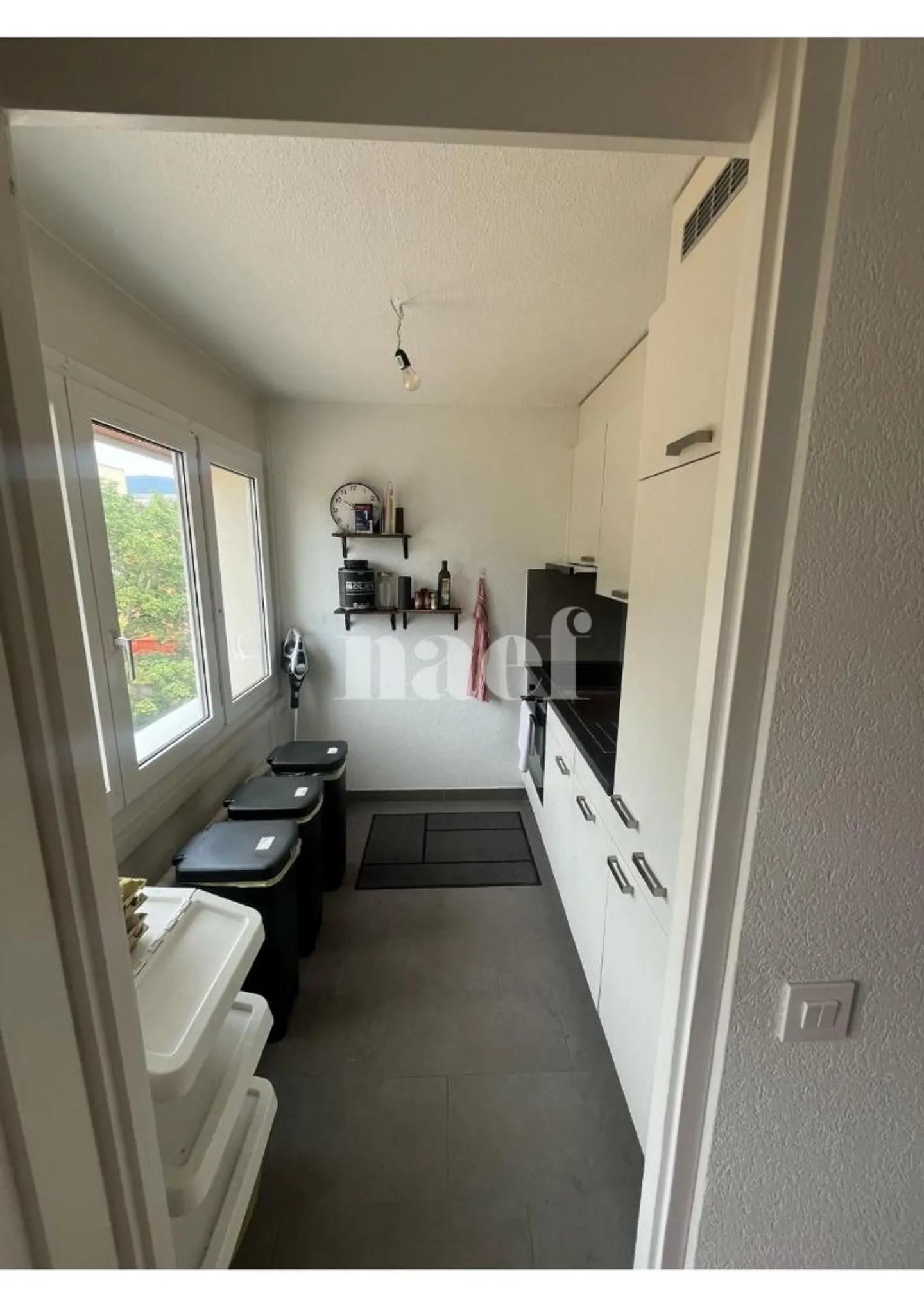 Appartement Charmant avec Balcon - Photo 3 sur 8