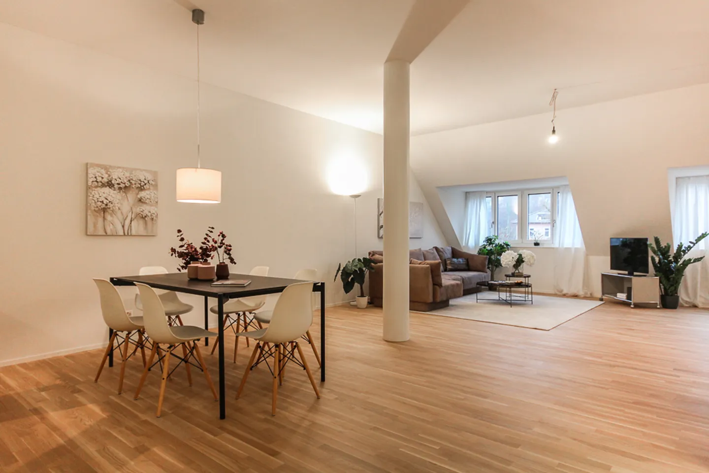 1.5 Room Apartment - Photo 2 of 6