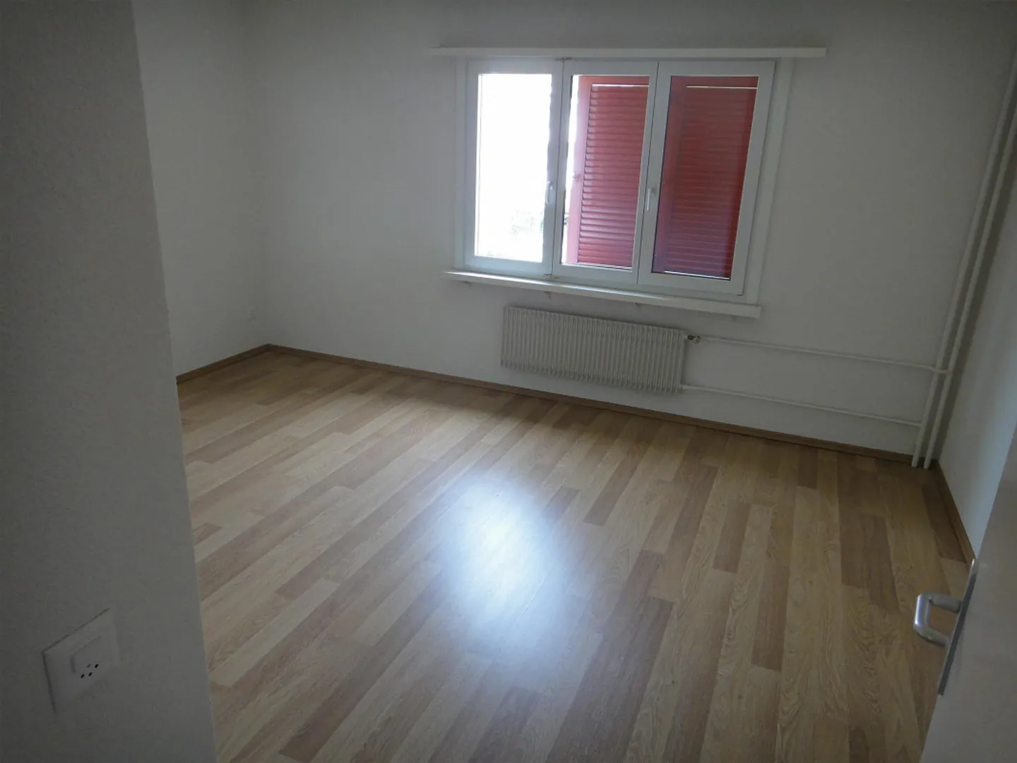 Appartement 4 pièces comme neuf avec balcon - Photo 7 sur 11