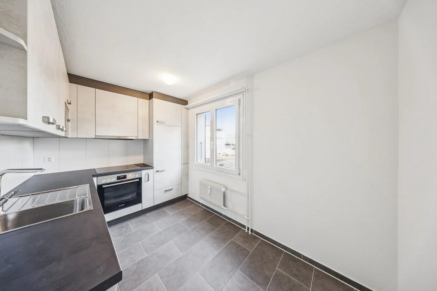 Vivre dans le vert dans un appartement entièrement rénové - Photo 4 sur 10