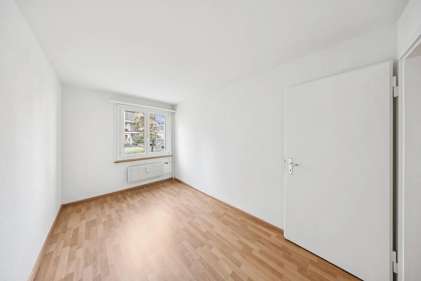 Vivre dans le vert dans un appartement entièrement rénové - Photo 6 sur 10