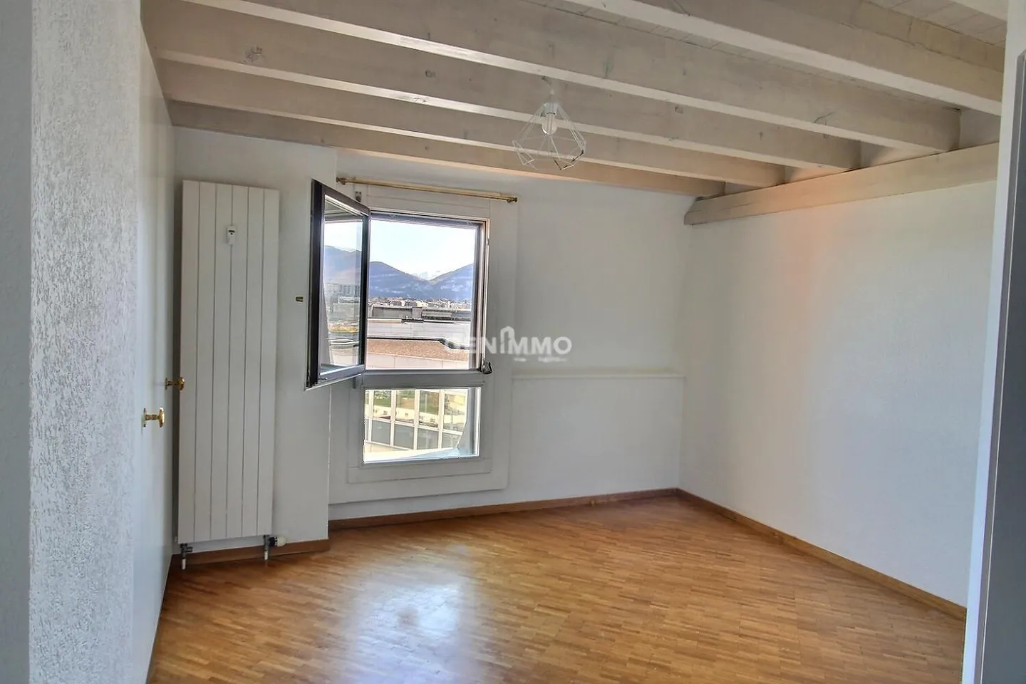 Attique à vendre - Photo 7 sur 13