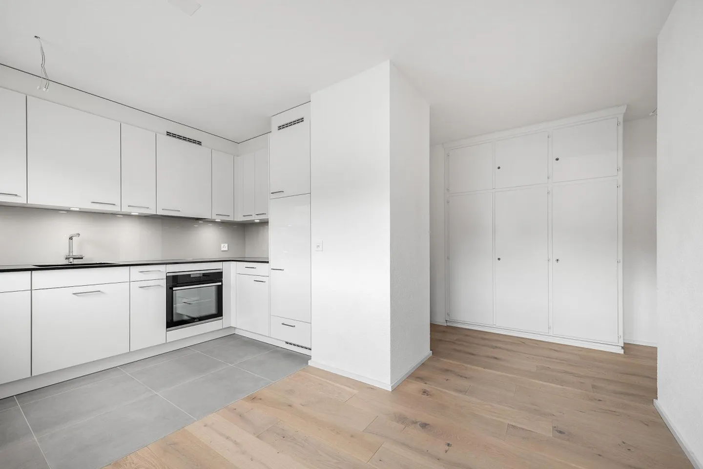 Appartamento moderno di 3,5 locali direttamente alla stazione di Liestal - Foto 2 di 8