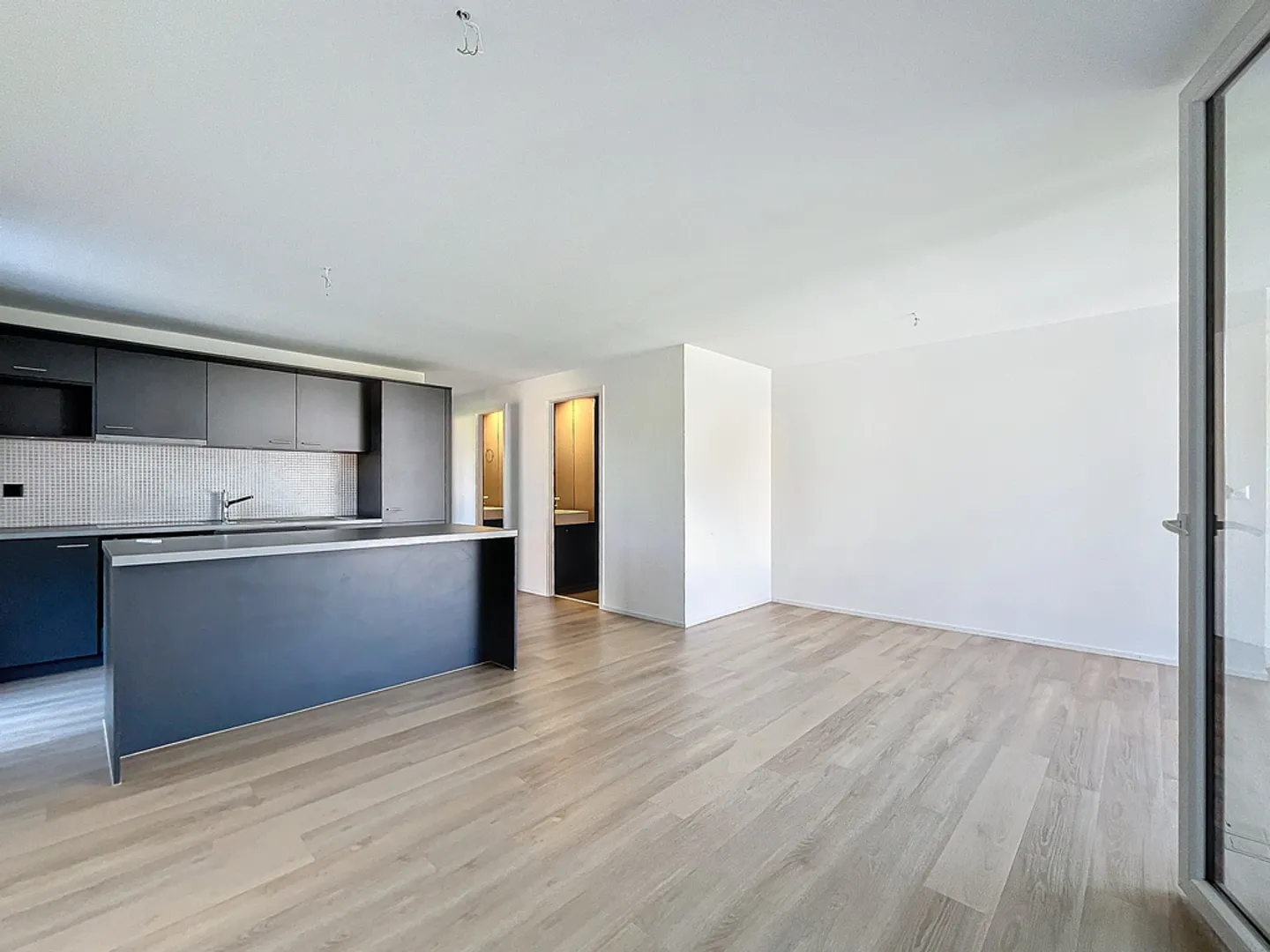 3.5 Room Apartment - Photo 1 of 7