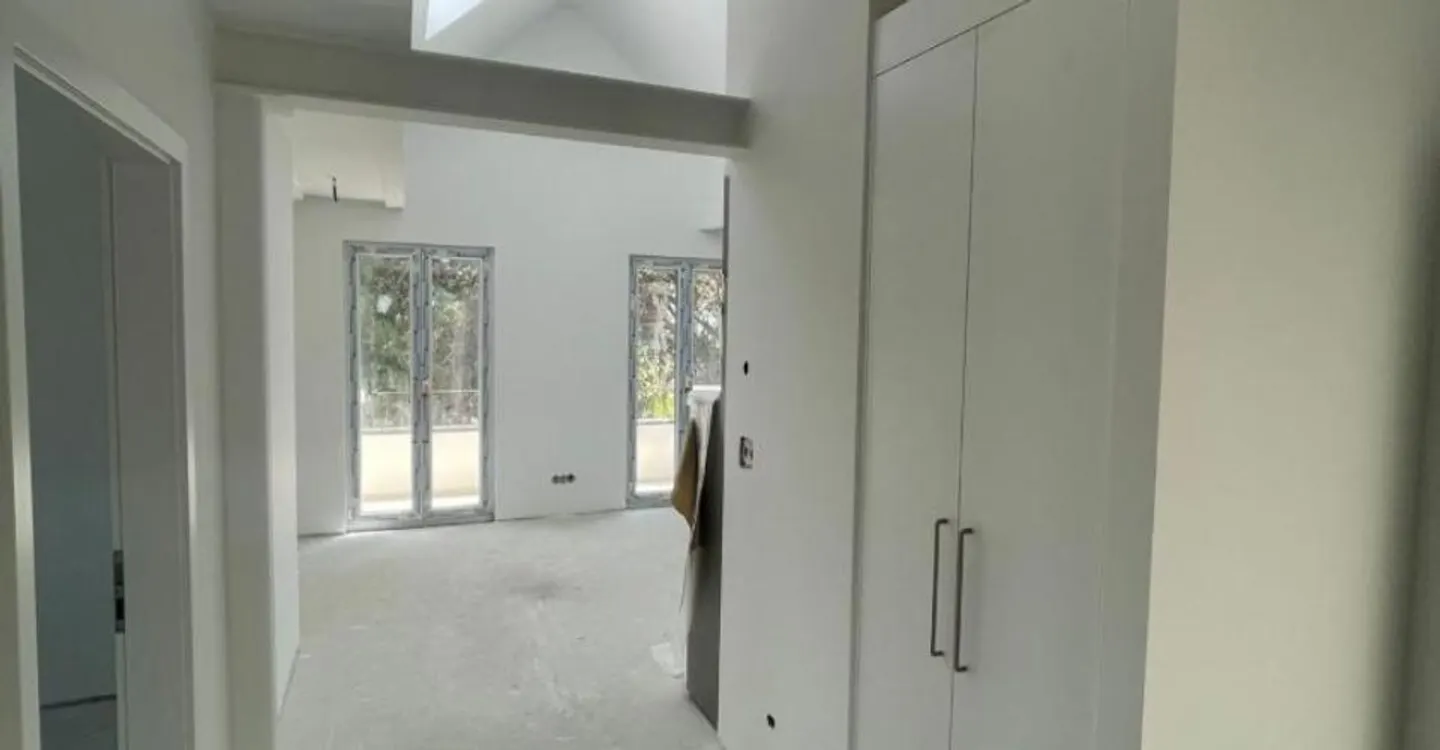 Ultimo piano 3.5 stanze - Foto 4 di 8