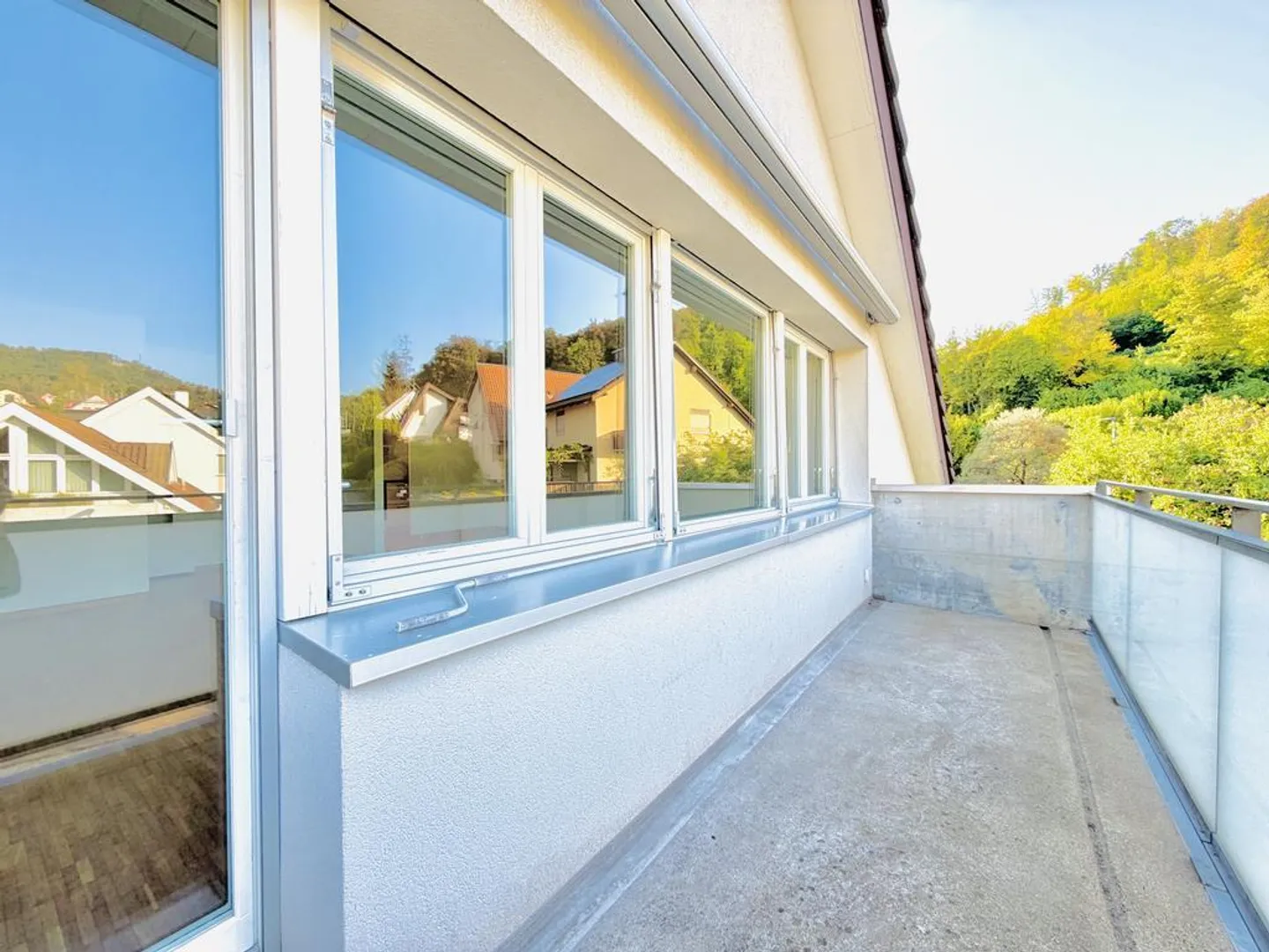 Charmante Dachwohnung mit Balkon - Foto 12 von 12