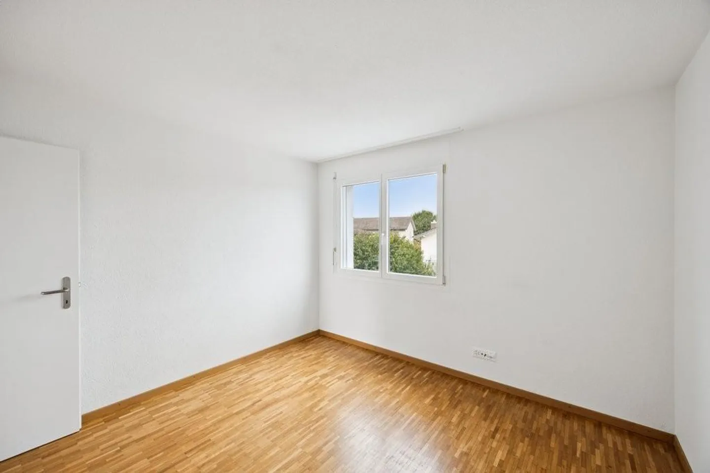 Dream Home in Oberönz - Photo 4 of 12