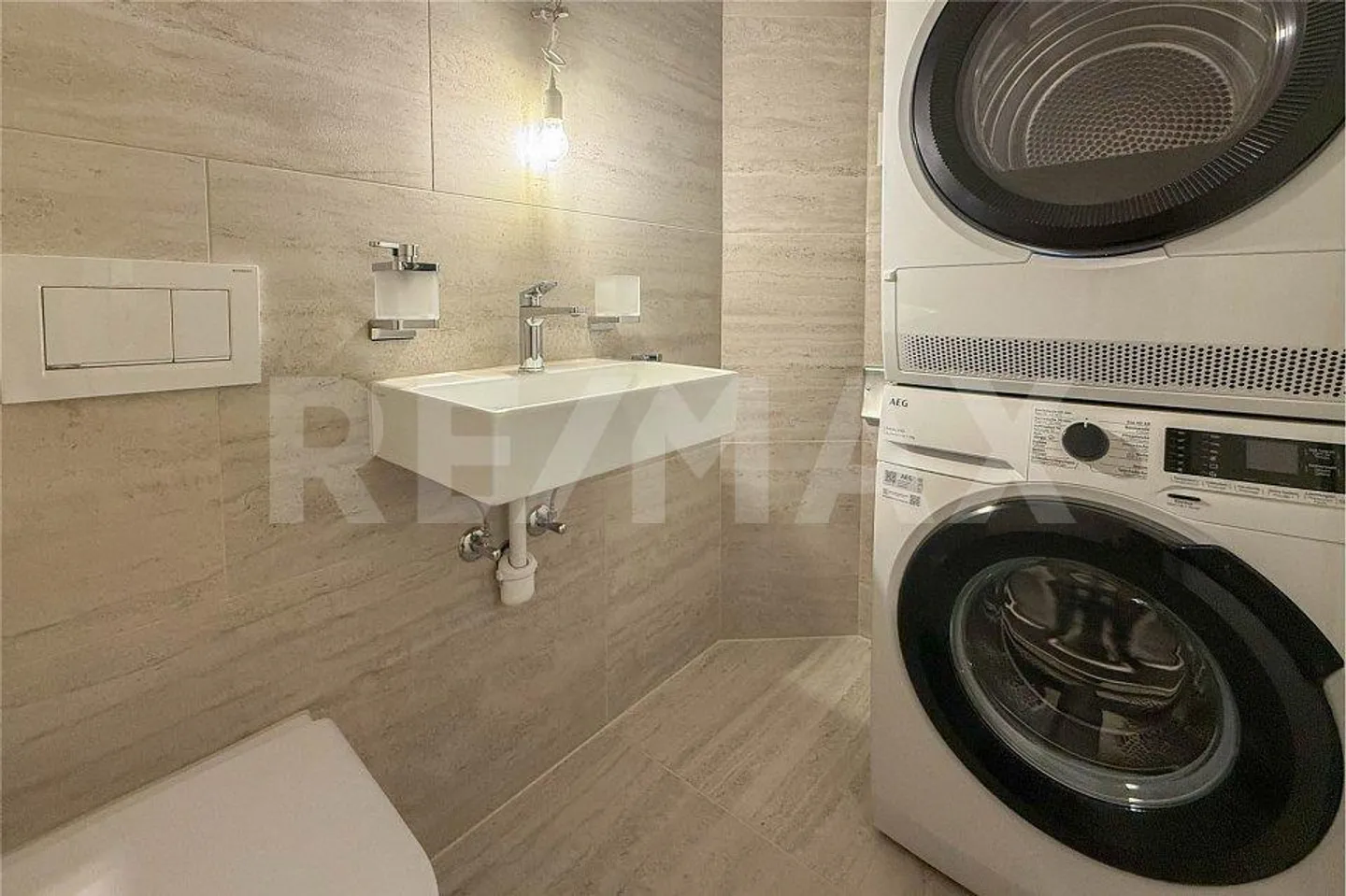 Appartement 4.5 pièces fraîchement rénové à louer à Hornussen - Photo 8 sur 13