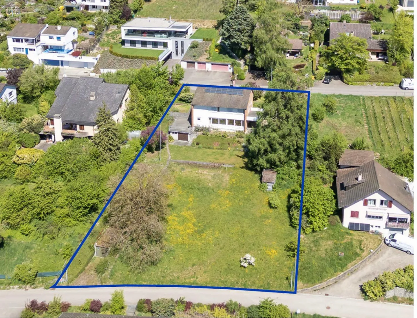 Opportunité d'investissement avec vue panoramique dégagée - Photo 2 sur 12