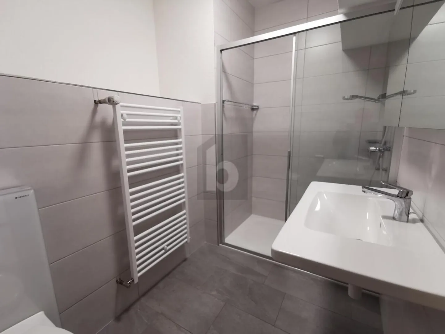 GROSSZÜGIG UND ZENTRAL - Foto 3 von 6