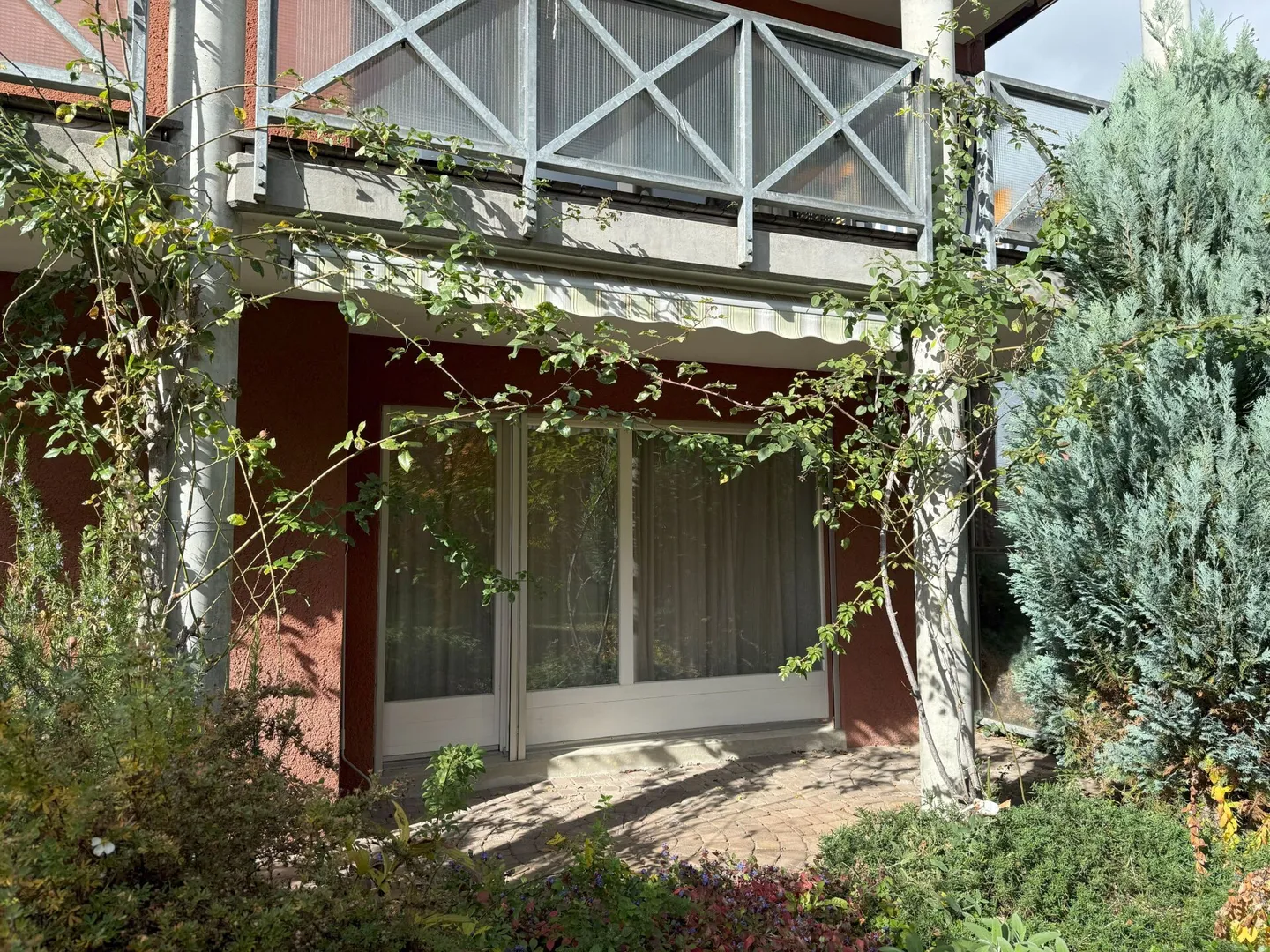 gemütlich-helle Erdgeschoss-Wohnung mit Gartenanteil - Foto 6 von 17