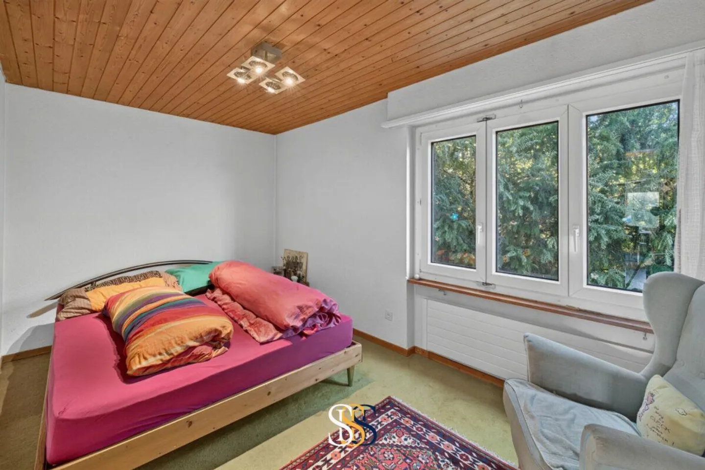 Affascinante casa unifamiliare con vista e grande giardino - Foto 10 di 17