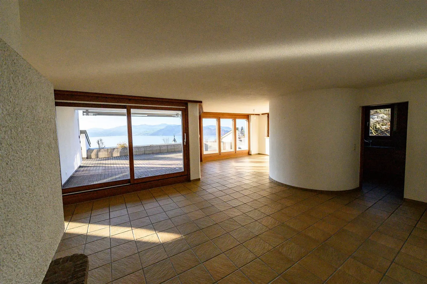 Terrassenwohnung mit Seesicht - Foto 4 von 8