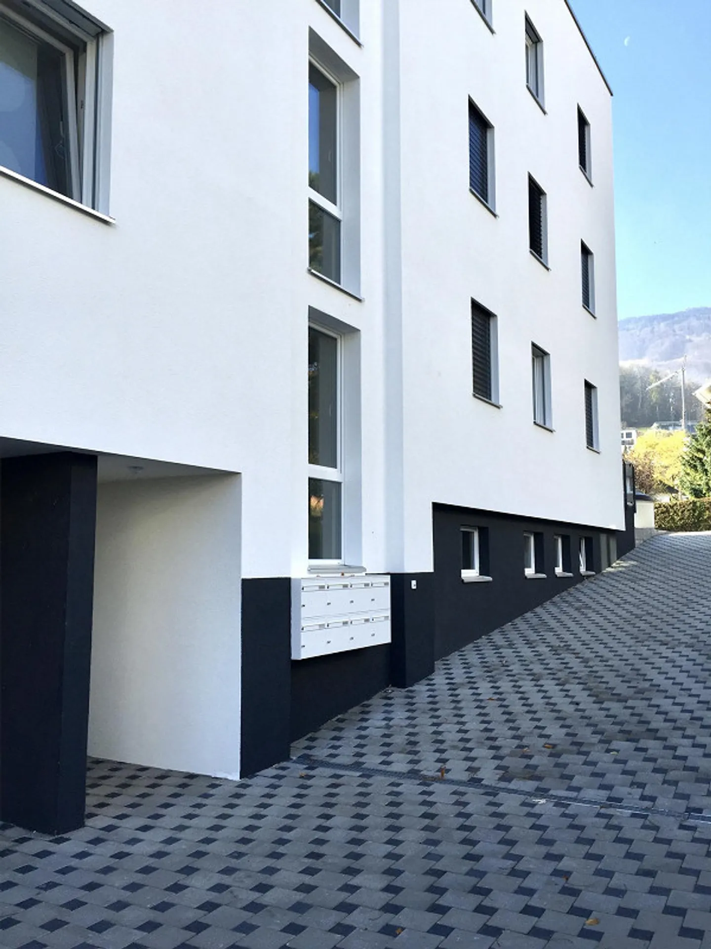 Modern 3.5-room apartment - Photo 1 of 16
