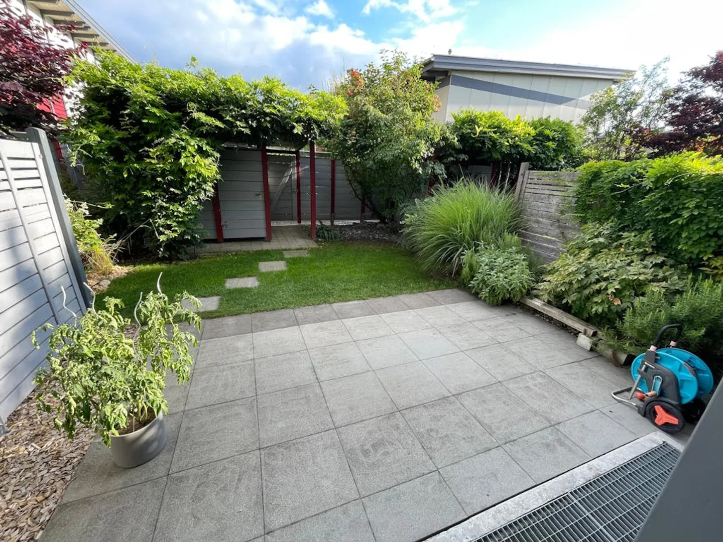 Casa singola in affitto - Foto 1 di 10