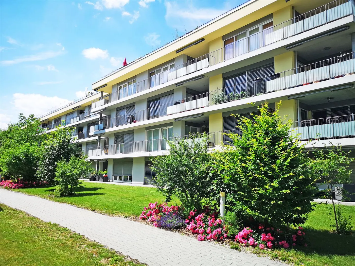 Attraktive Wohnung mit grosser Dachterrasse - Foto 1 von 6