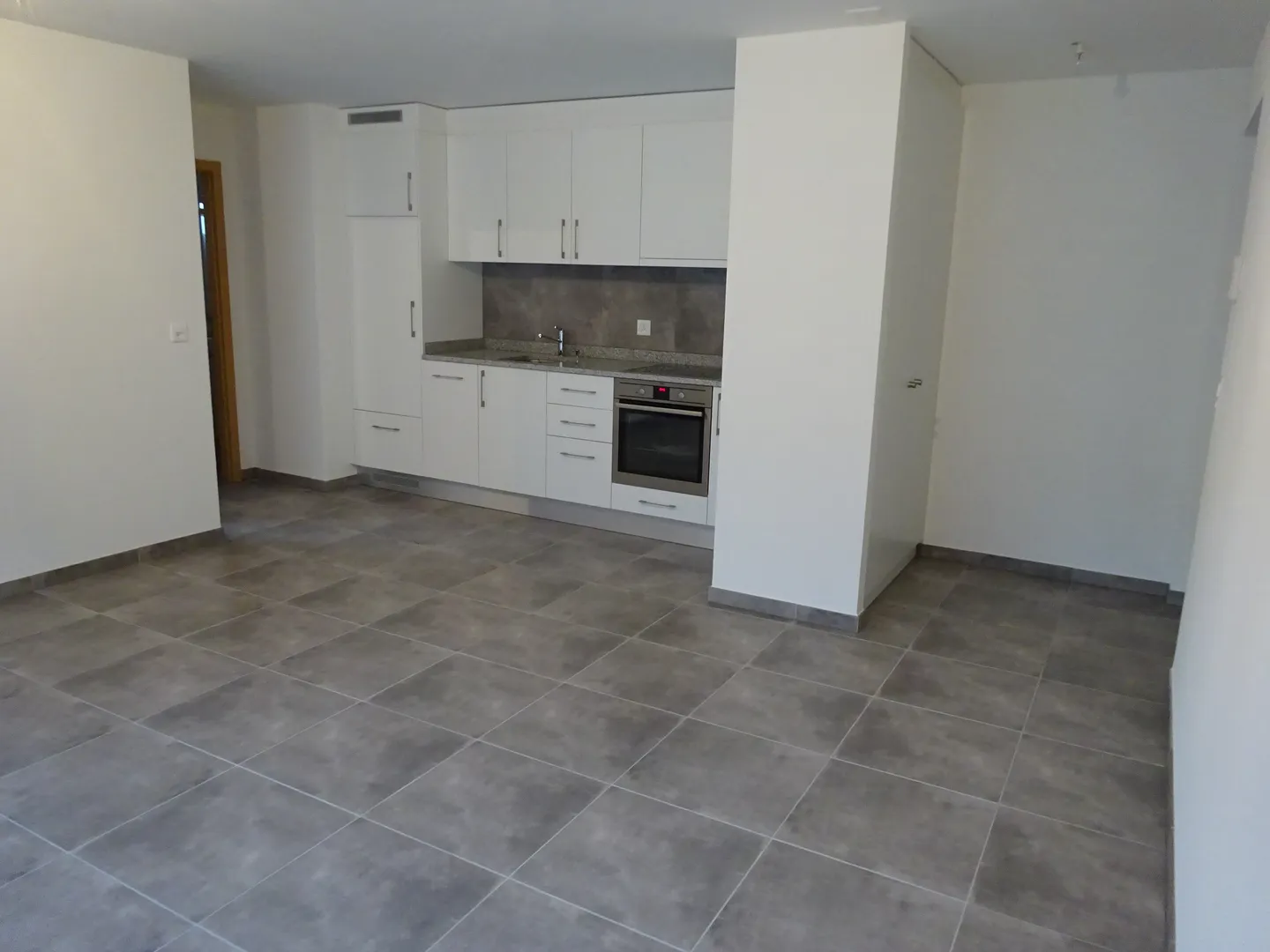 Charmante 2.5-Zimmer-Wohnung - Foto 1 von 5