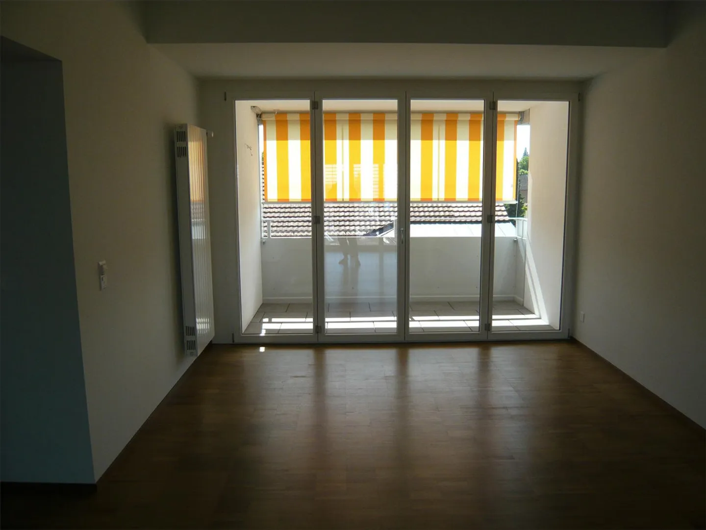 Modern 4-room apartment with balcony - Photo 8 of 8
