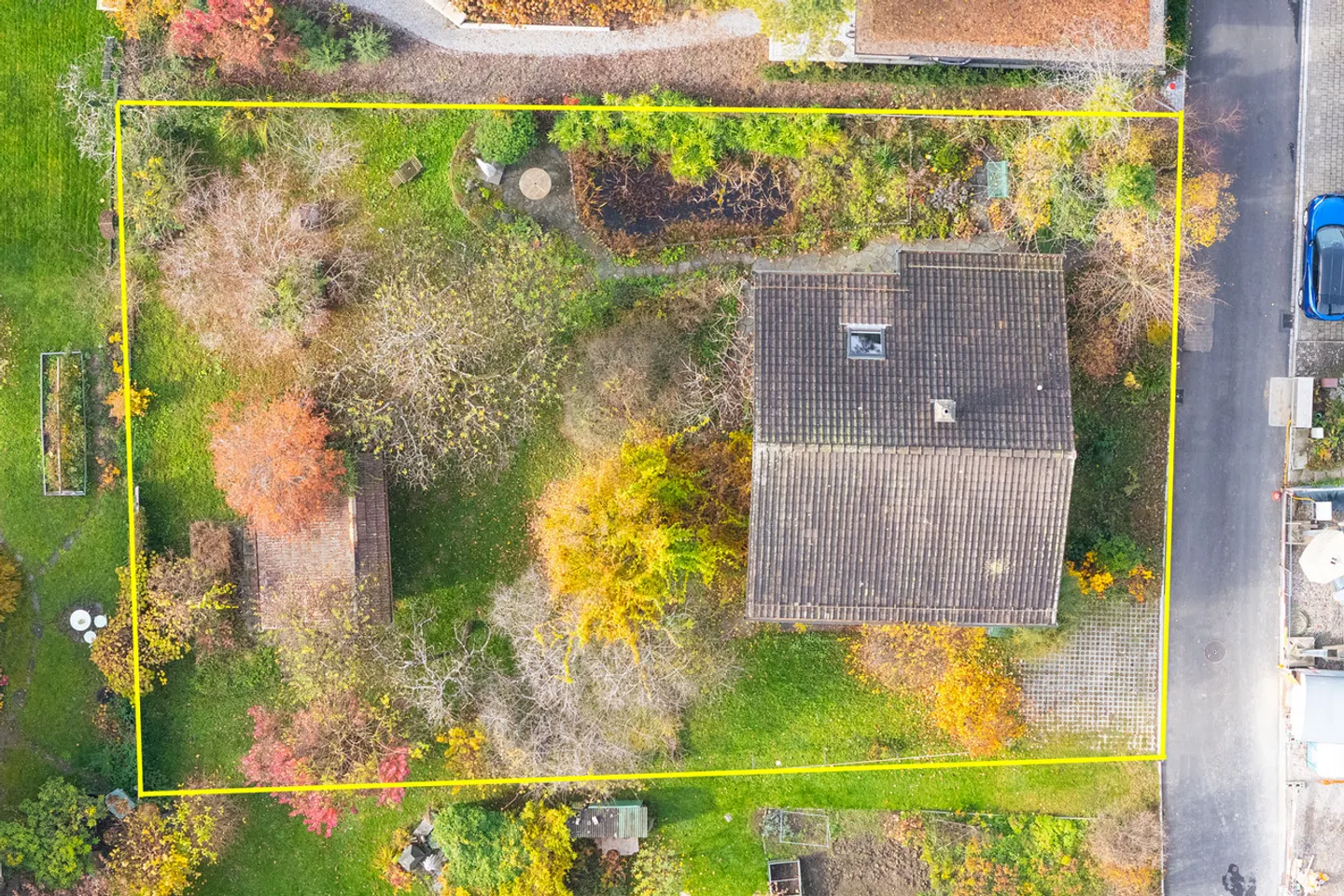 Dreamlike panoramic location with development potential - Photo 2 of 12