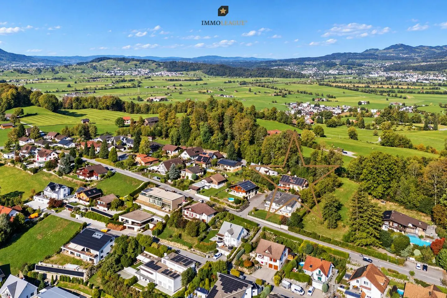 La tua casa con vista mozzafiato e piena di possibilità. - Foto 10 di 12