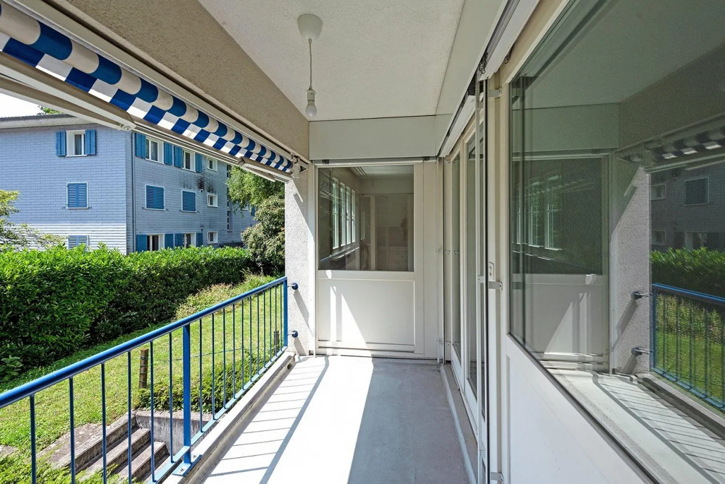 Moderno appartamento di 3,5 stanze con balcone ad Arlesheim - Foto 10 di 10