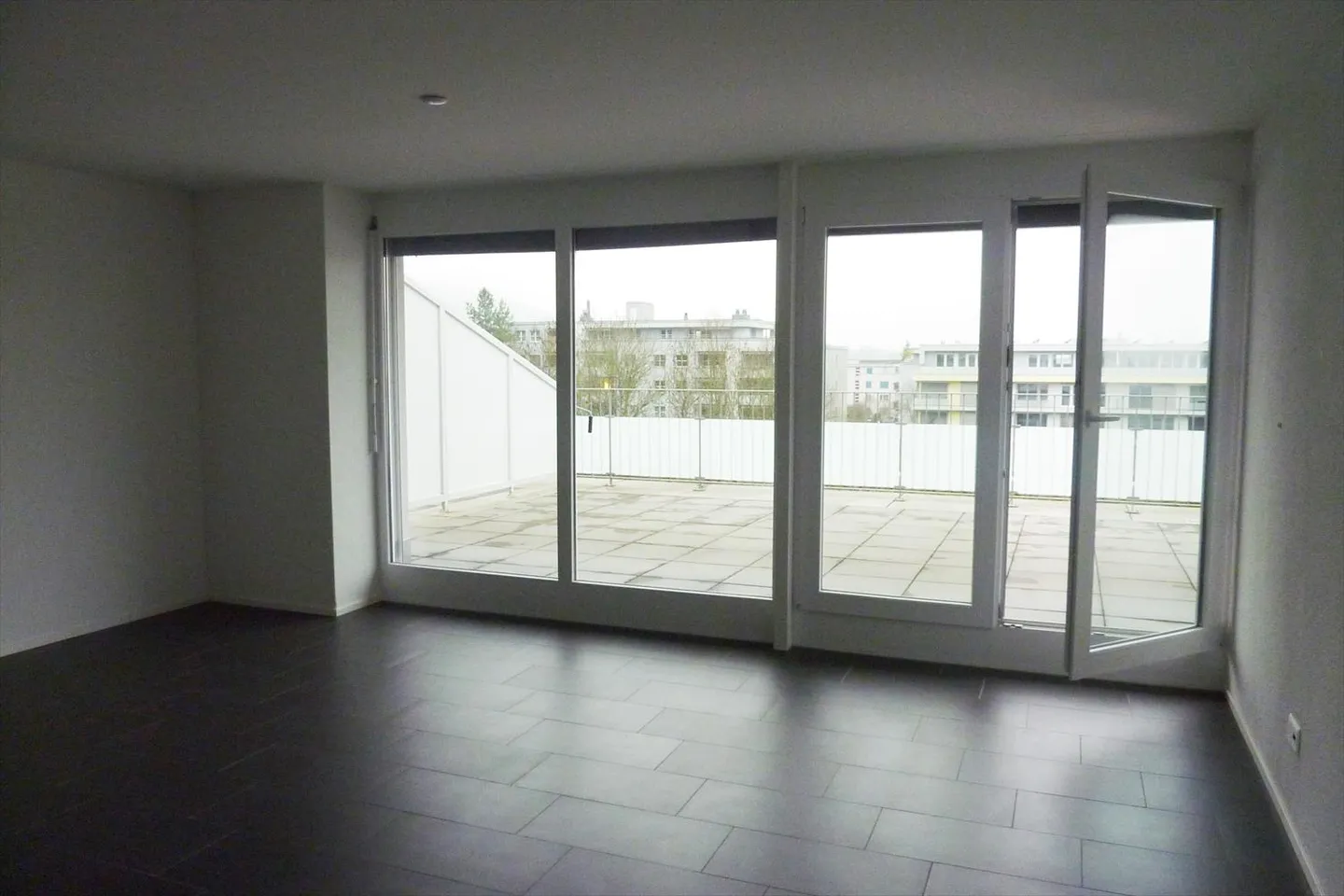 Attraktive Wohnung mit grosser Dachterrasse - Foto 3 von 6