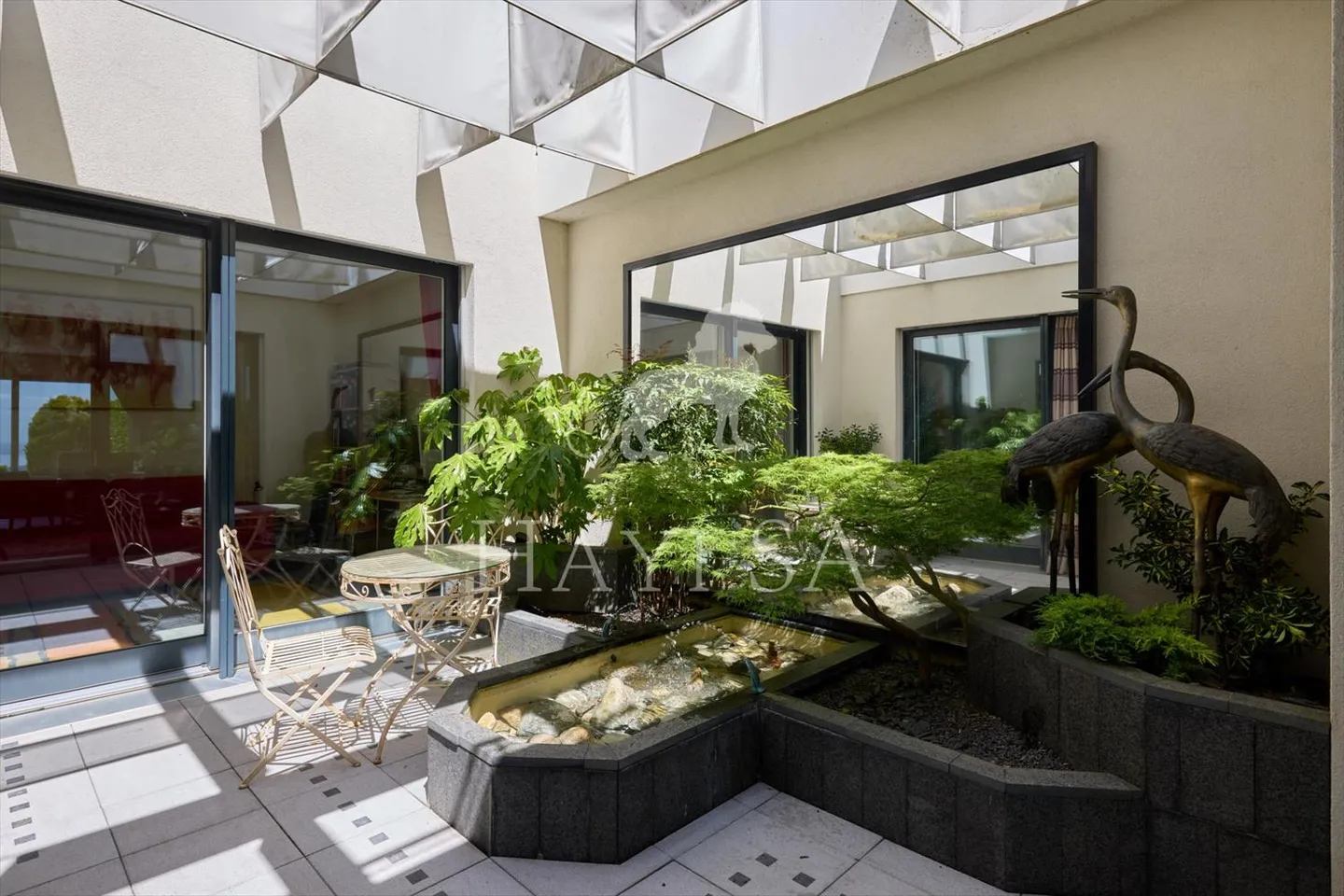 Luxueux appartement avec vue panoramique sur le lac et les Alpes - Photo 4 sur 12