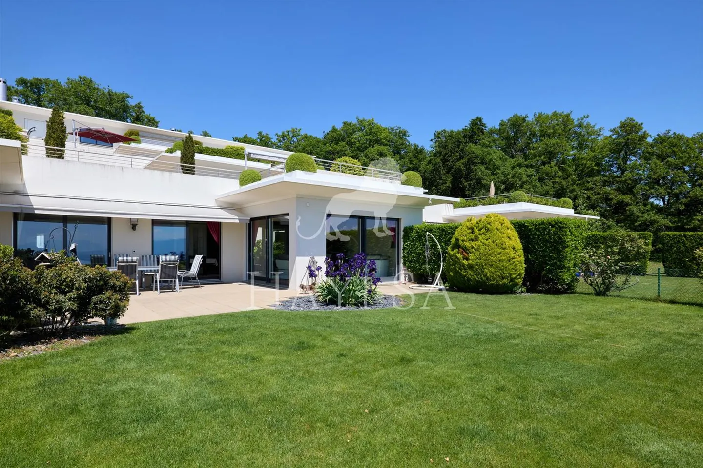 Luxueux appartement avec vue panoramique sur le lac et les Alpes - Photo 1 sur 12