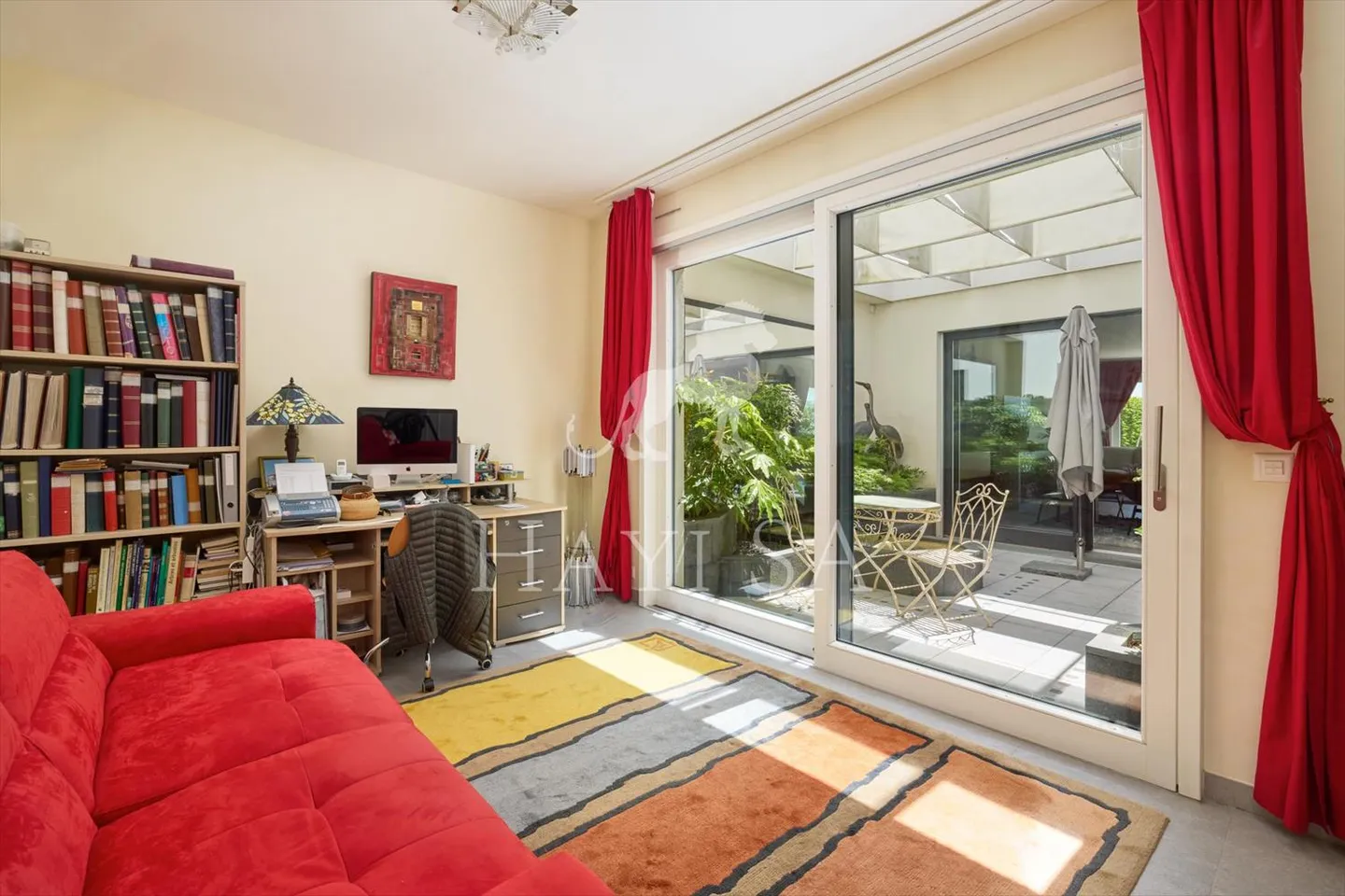 Luxueux appartement avec vue panoramique sur le lac et les Alpes - Photo 6 sur 12