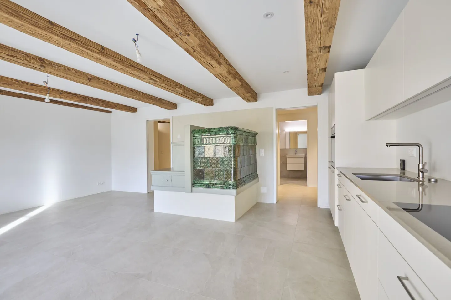 Charmante maisonette de 5,5 pièces dans un moulin historique unique - Photo 2 sur 15