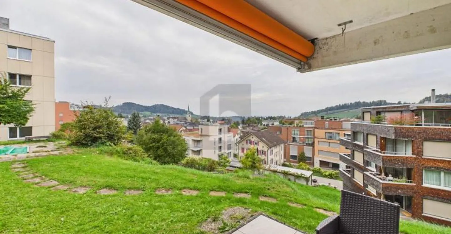 GIOIELLO PANORAMICO CON AREA SEDUTA IN GIARDINO - Foto 1 di 6