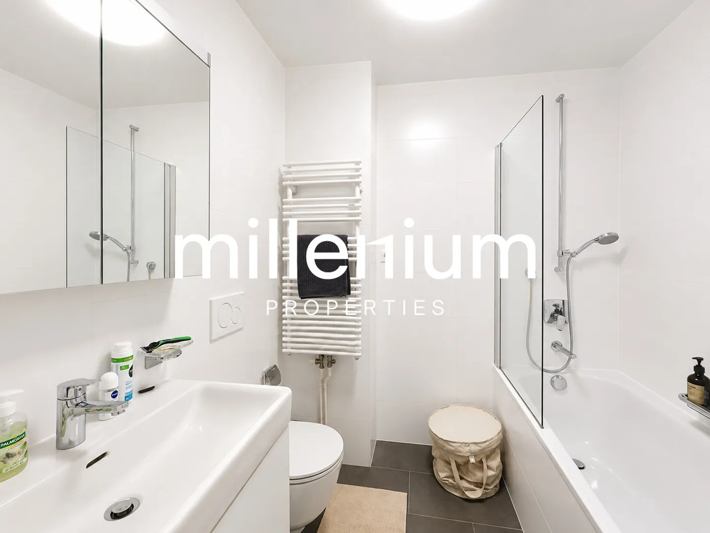 6-room apartment - Photo 9 of 9
