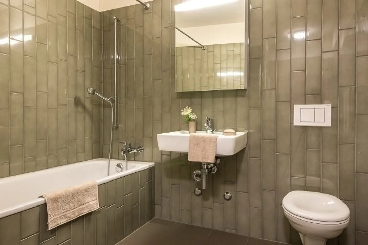 Finalmente a casa - Eleganza moderna con area giardino - Foto 6 di 9